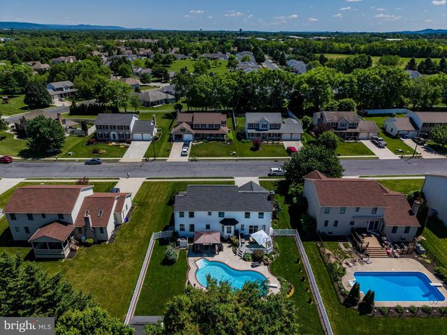 31 BOURBON RED DRIVE, Mechanicsburg, PA 17050