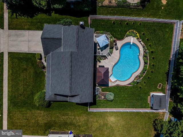 31 BOURBON RED DRIVE, Mechanicsburg, PA 17050