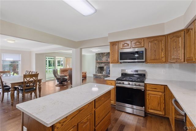 124 Coachmans Whip, Lysander, NY 13027