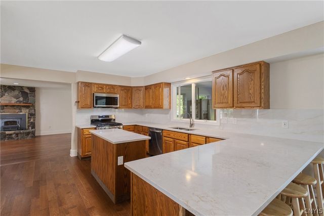 124 Coachmans Whip, Lysander, NY 13027