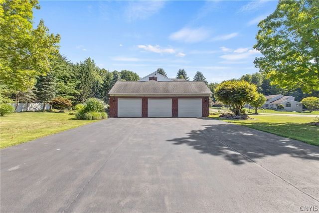 124 Coachmans Whip, Lysander, NY 13027