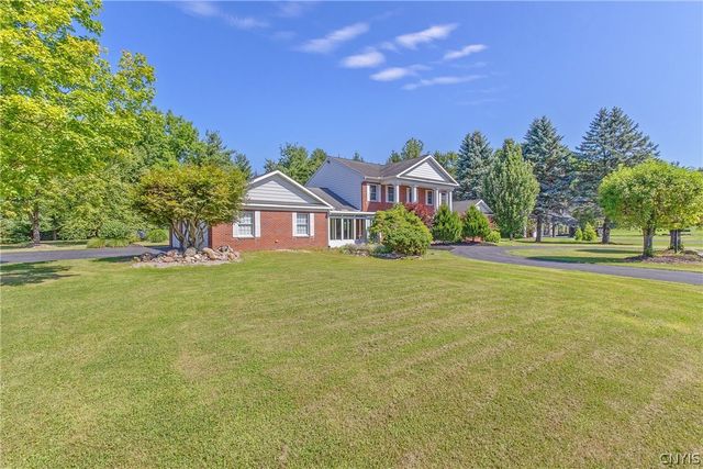 124 Coachmans Whip, Lysander, NY 13027