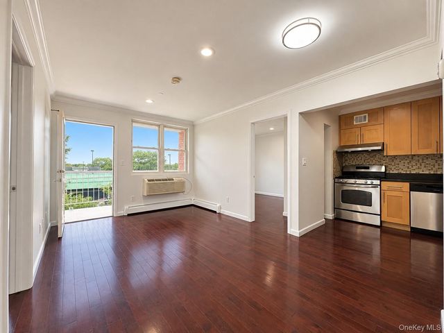 36-41 169th Street 2E, Flushing, NY 11358