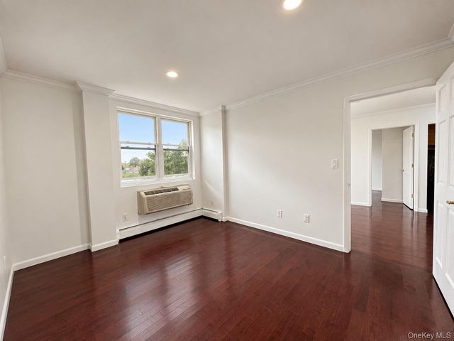 36-41 169th Street 2E, Flushing, NY 11358