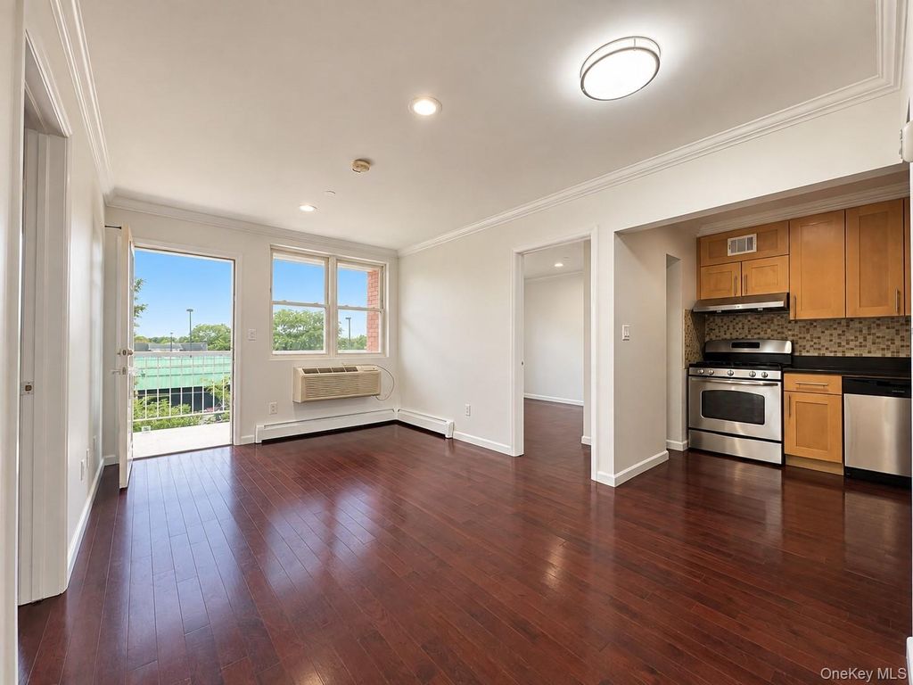 36-41 169th Street 2E, Flushing, NY 11358 — photo 3