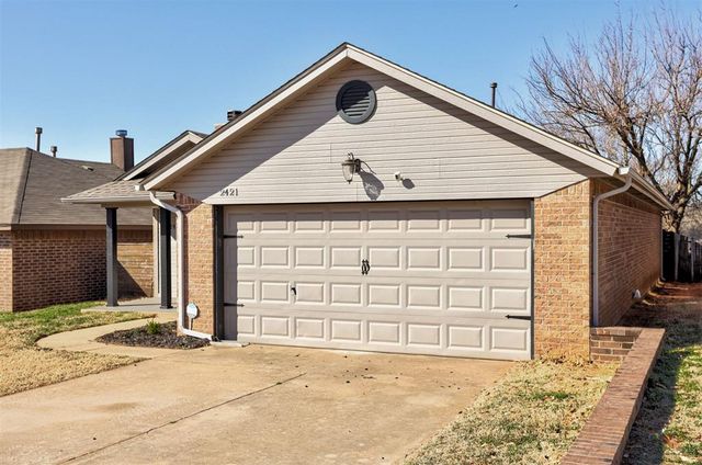 2421 Grapevine Drive, Midwest City, OK 73130