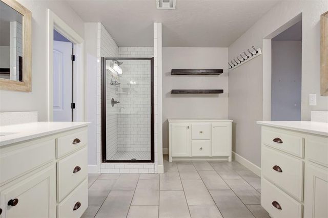 2421 Grapevine Drive, Midwest City, OK 73130