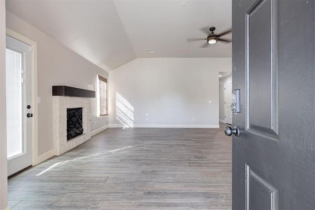 2421 Grapevine Drive, Midwest City, OK 73130