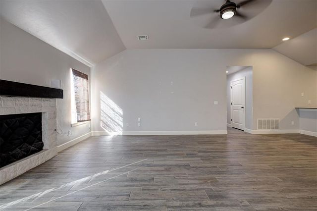 2421 Grapevine Drive, Midwest City, OK 73130