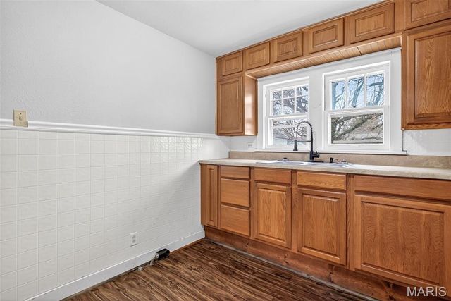 207 4th Street, Farmington, MO 63640