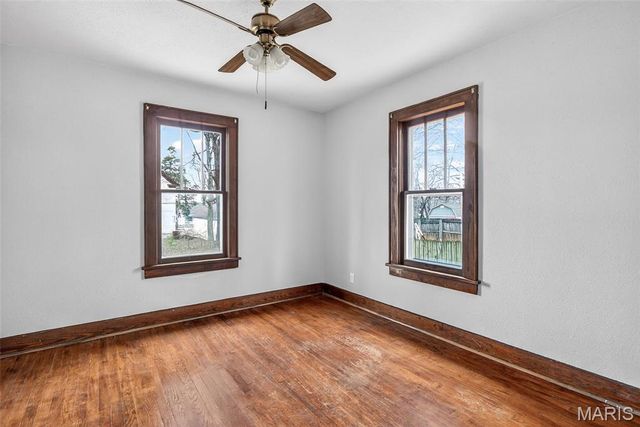 207 4th Street, Farmington, MO 63640