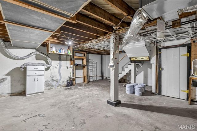 207 4th Street, Farmington, MO 63640