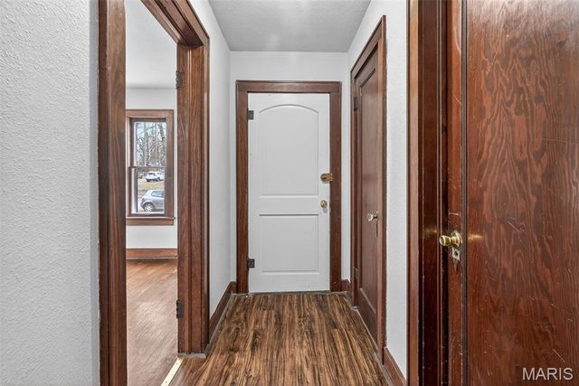 207 4th Street, Farmington, MO 63640