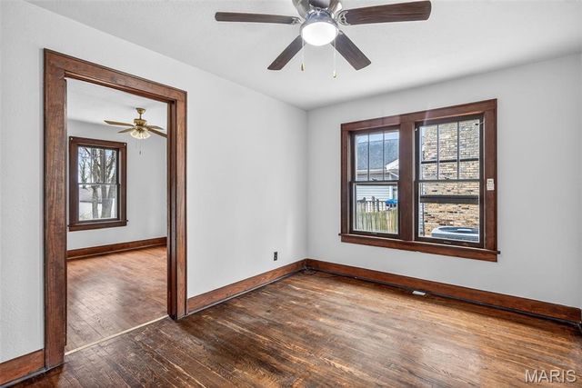 207 4th Street, Farmington, MO 63640