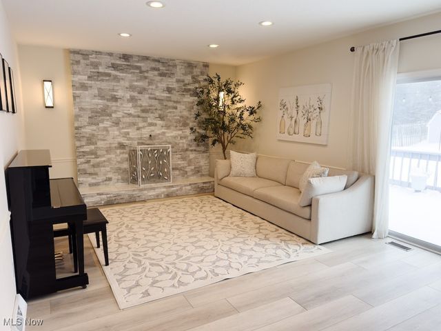 3291 Saint Andrews Drive, Parma, OH 44134