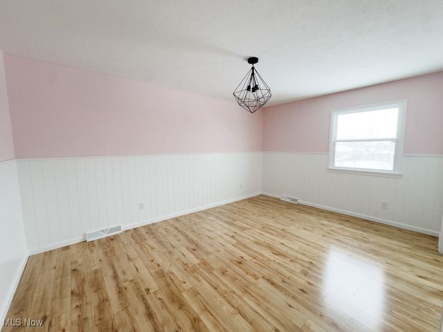 3291 Saint Andrews Drive, Parma, OH 44134