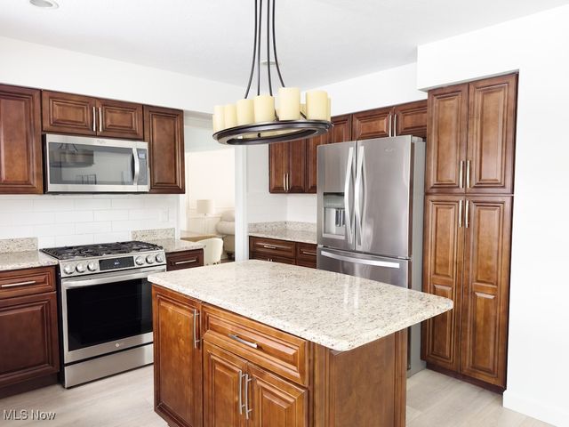 3291 Saint Andrews Drive, Parma, OH 44134