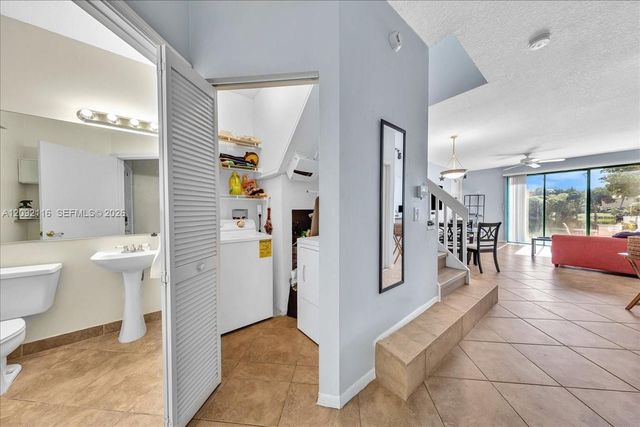 1408 NW 126th Avenue 1408, Sunrise, FL 33323