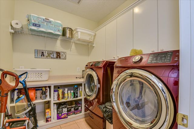 113 Laurens Dr Drive, Mc Cormick, SC 29835