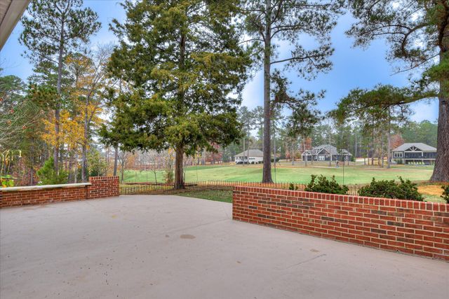 113 Laurens Dr Drive, Mc Cormick, SC 29835