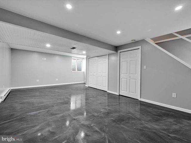 25 YORKSHIRE CT, Elizabethtown, PA 17022