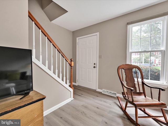 25 YORKSHIRE CT, Elizabethtown, PA 17022