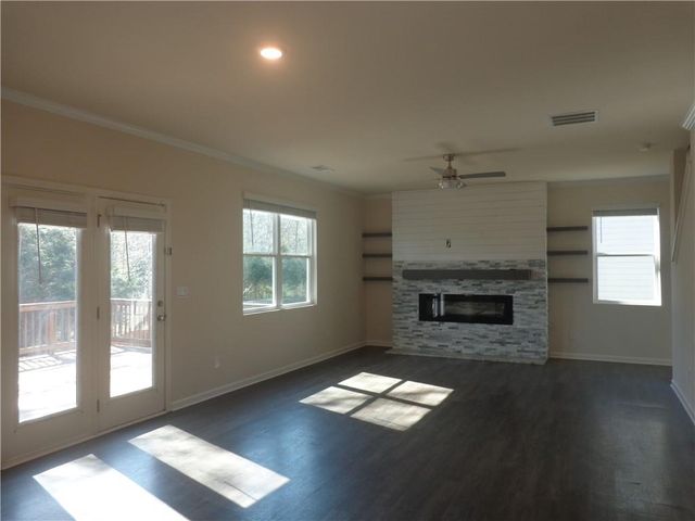 132 Russell Road, Pendergrass, GA 30567