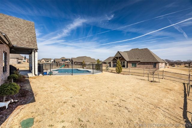 11391 S 213th East Avenue, Broken Arrow, OK 74014