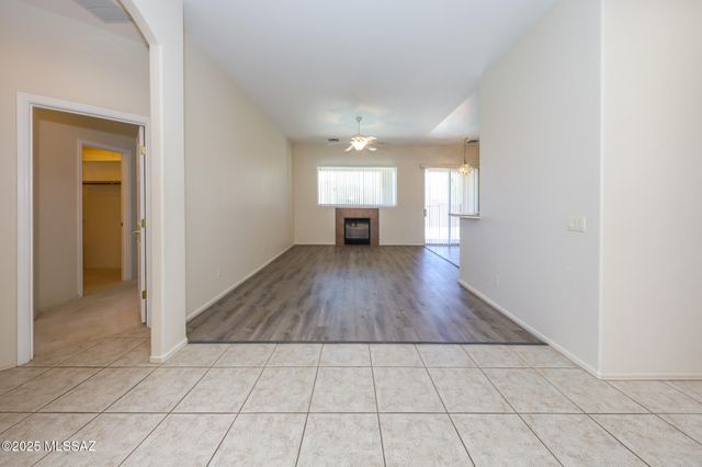 5719 N Placita Paisaje, Tucson, AZ 85750