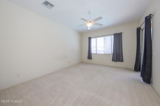 5719 N Placita Paisaje, Tucson, AZ 85750