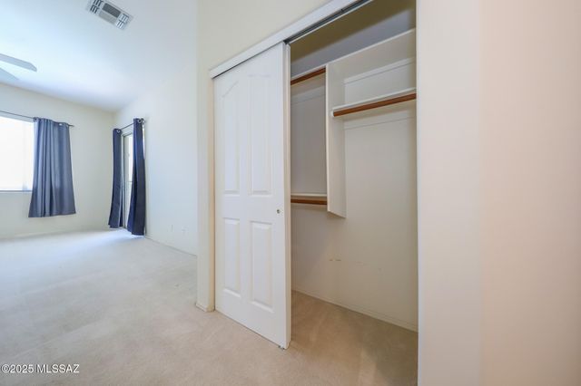 5719 N Placita Paisaje, Tucson, AZ 85750