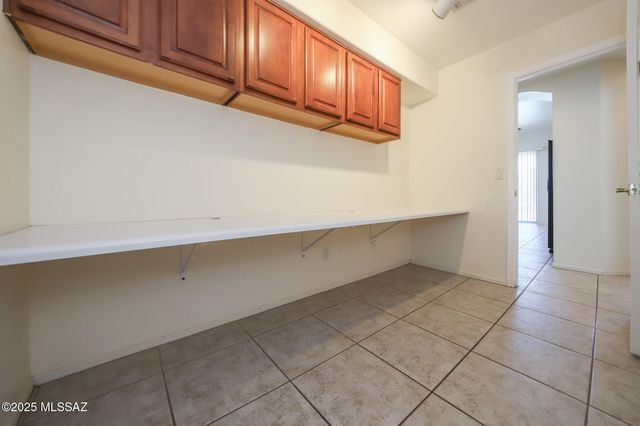5719 N Placita Paisaje, Tucson, AZ 85750
