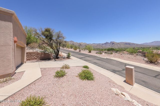 5719 N Placita Paisaje, Tucson, AZ 85750
