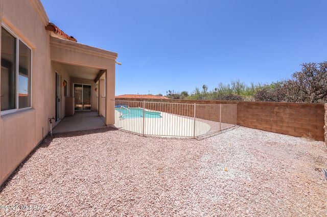 5719 N Placita Paisaje, Tucson, AZ 85750