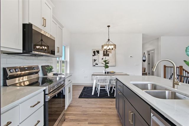 6735 Buck Tail Drive, Altoona, WI 54720