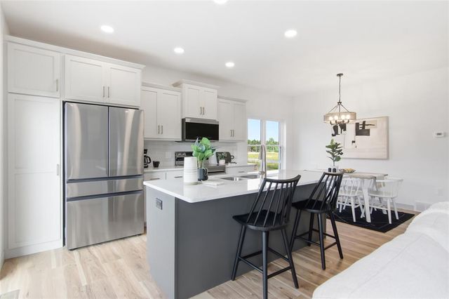 6735 Buck Tail Drive, Altoona, WI 54720