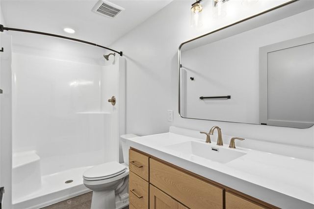 6735 Buck Tail Drive, Altoona, WI 54720
