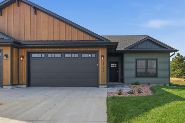 6735 Buck Tail Drive, Altoona, WI 54720
