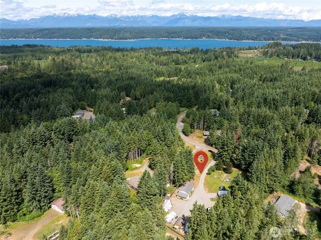 30 E Richardson Road, Belfair, WA 98528