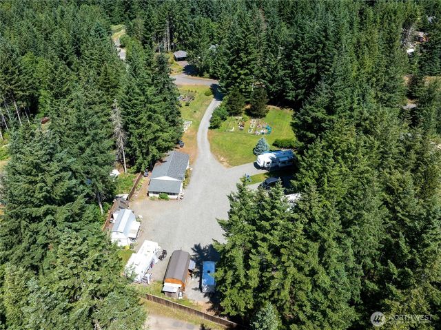 30 E Richardson Road, Belfair, WA 98528