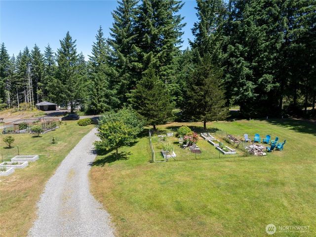 30 E Richardson Road, Belfair, WA 98528