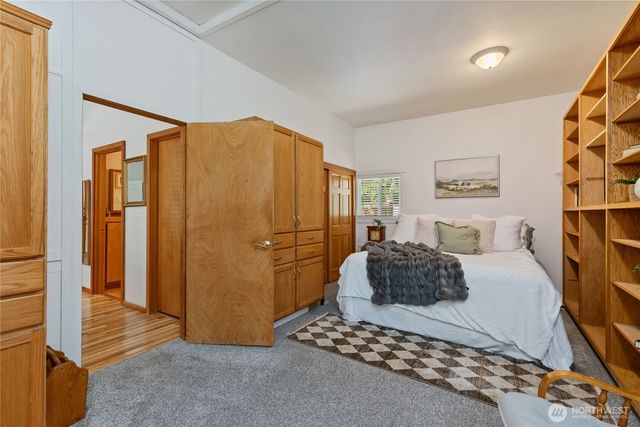 30 E Richardson Road, Belfair, WA 98528