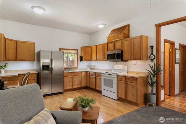 30 E Richardson Road, Belfair, WA 98528