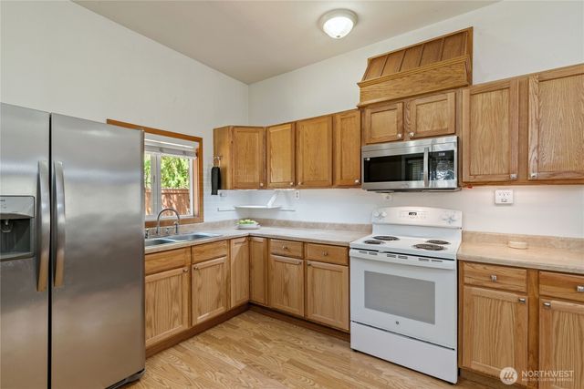 30 E Richardson Road, Belfair, WA 98528