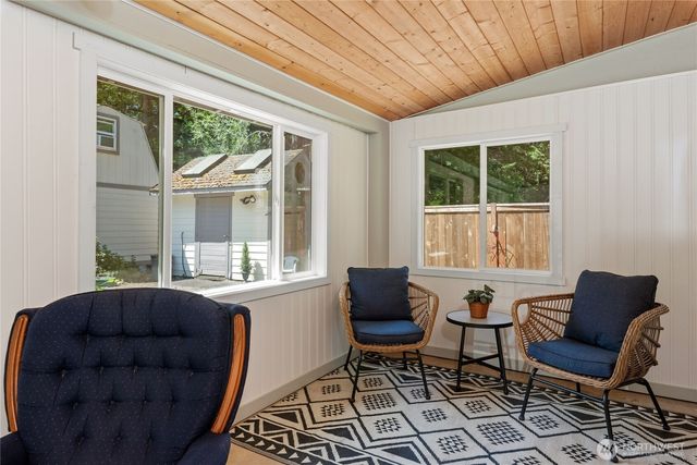 30 E Richardson Road, Belfair, WA 98528