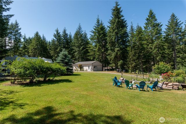 30 E Richardson Road, Belfair, WA 98528