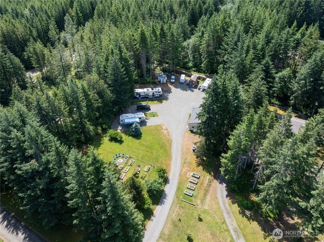 30 E Richardson Road, Belfair, WA 98528