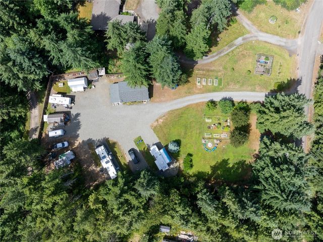 30 E Richardson Road, Belfair, WA 98528