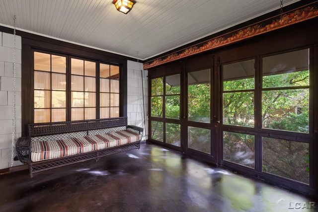 1058 Maumee Street, Adrian, MI 49221