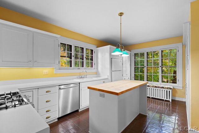 1058 Maumee Street, Adrian, MI 49221